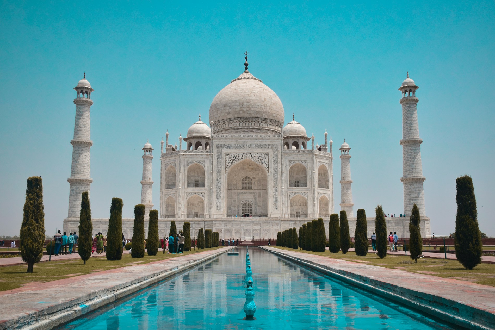 Delhi to Agra taxi